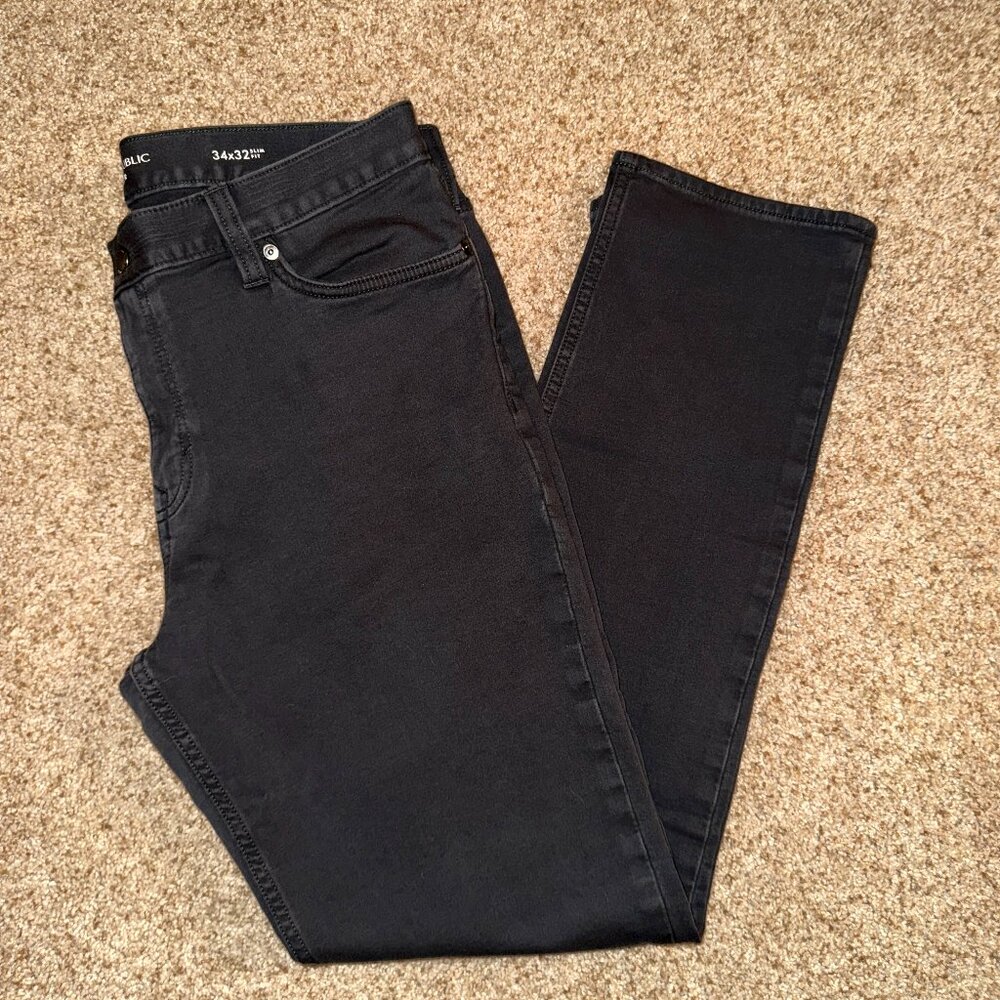 Banana Republic Slim Traveler Pant: Dark Gray 34x32